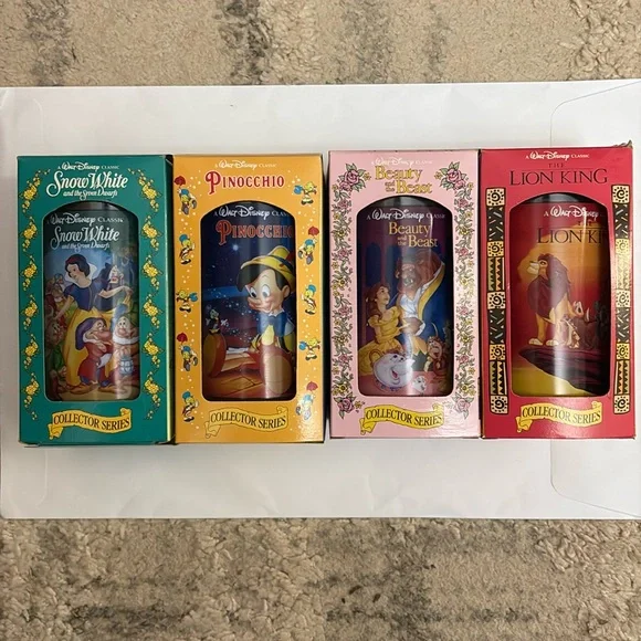 Vintage 1994 set of 4 Disney Classic plastic cups from Burger King - Picture 1 of 5